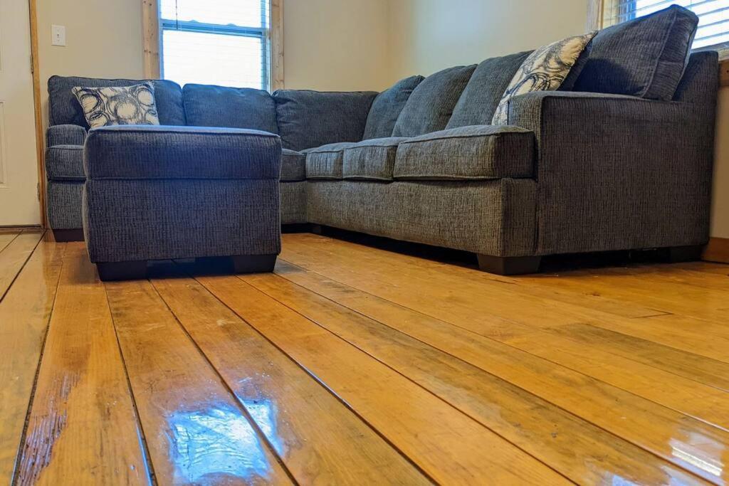 3 Bedroom Hardwood Palace Of 查尔斯顿 外观 照片